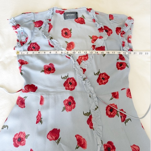 Reformation Garnet Wrap Floral Print Mini Dress Size: Large - Picture 8 of 9